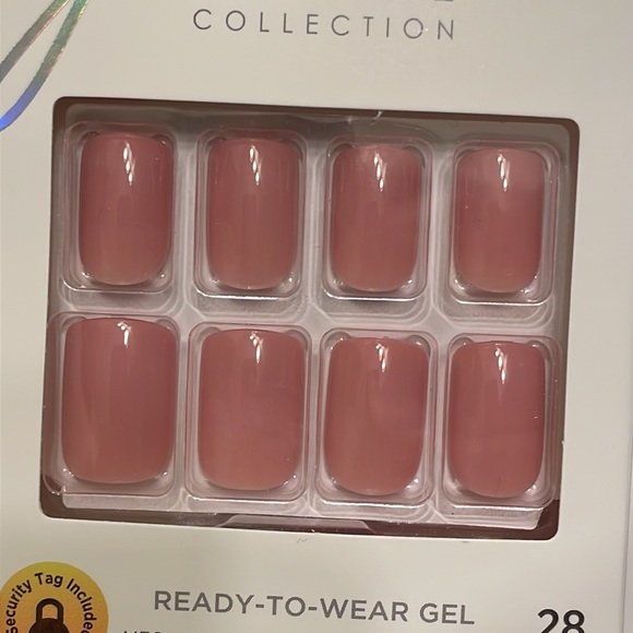 KISS Gel Fantasy Ready-To-Wear Fake Nails - Pink - 28ct - Picture 4 of 4